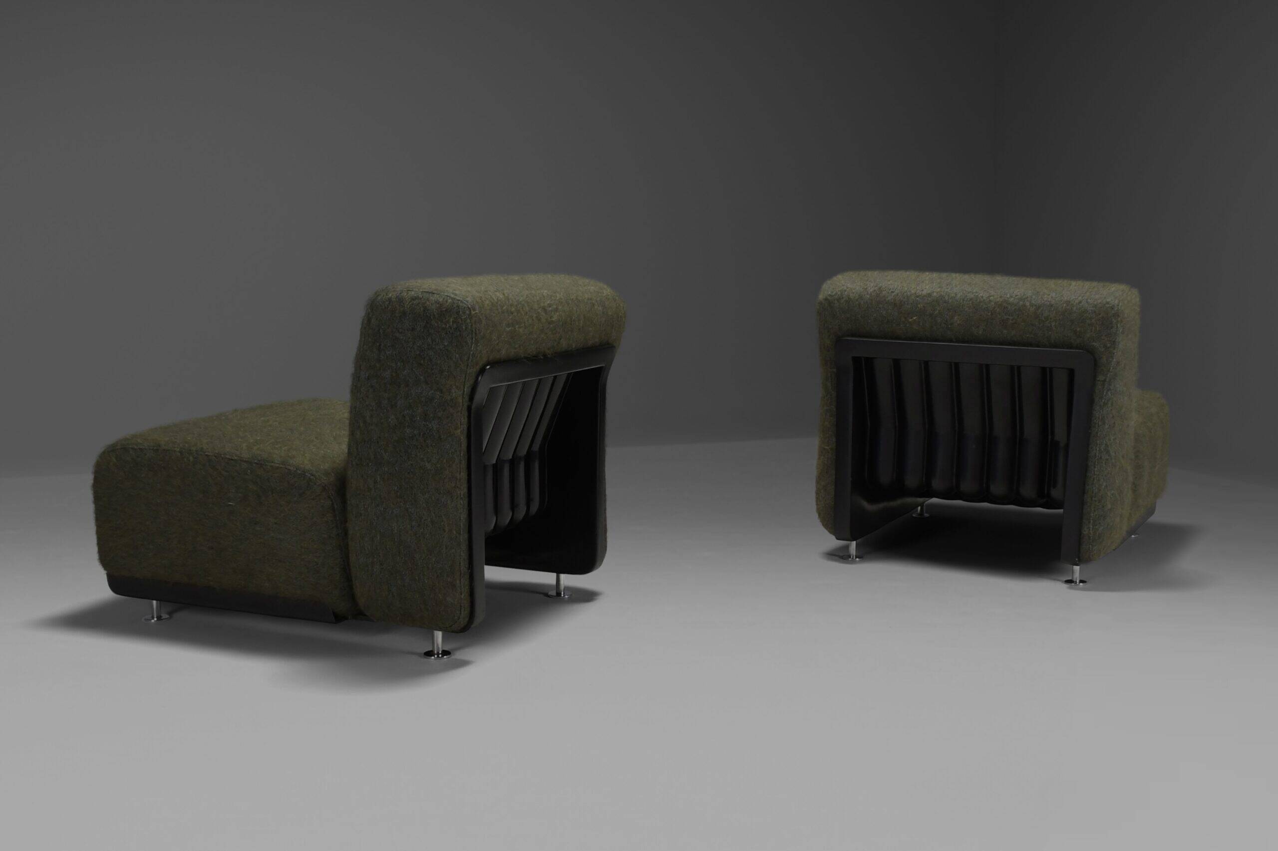 Set of two fabric and fiberglass easy chairs by Alberto Rosselli for Saporiti