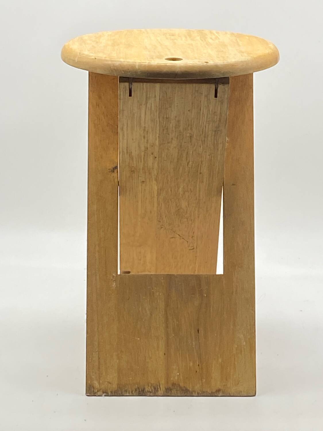 Pair of designer/vintage/minimalist stools by Adrian Reed and Suzy
