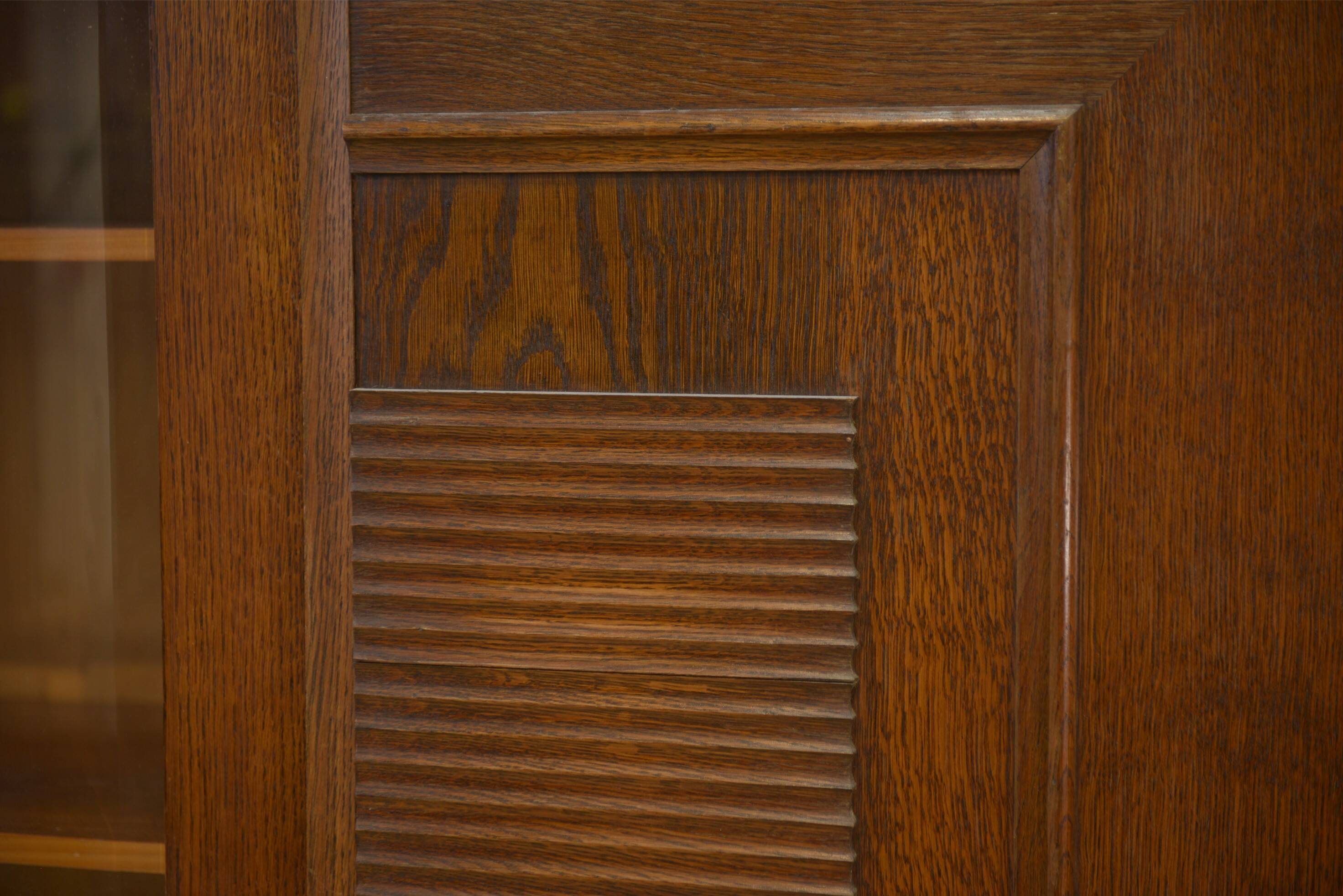 Brutalist display cabinet in oak by Charles Dudouyt, 1940s.