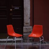 Set of 2 vintage orange chairs – Retro design