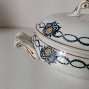 Antique Saint-Amandinoise tureen, blue and ochre decoration 6523, 1900-1920