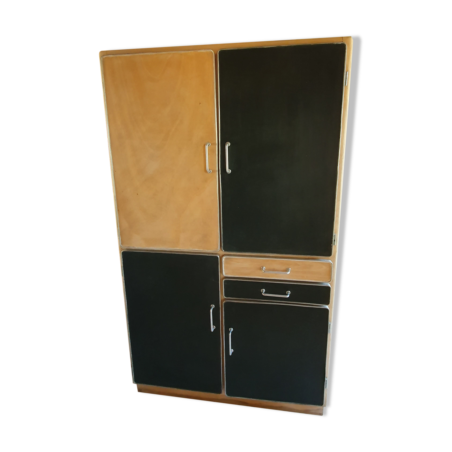 Armoire de cuisine vintage
