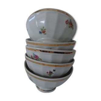 Set de 5 bols à facettes faience ancienne semis de petites fleurs signé