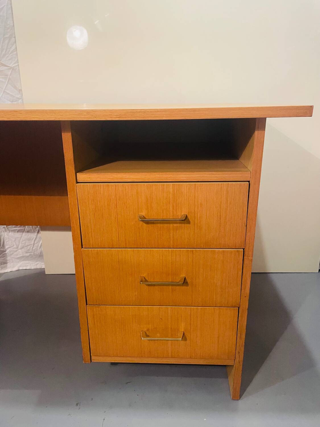 Vintage desk Maison Capelle circa 1960