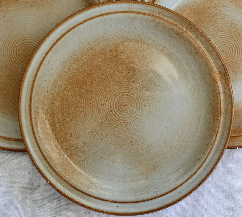 5 dessert plates in flamed sandstone