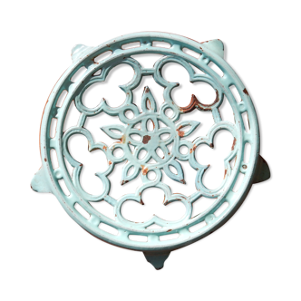 Blue enamelled cast iron flat