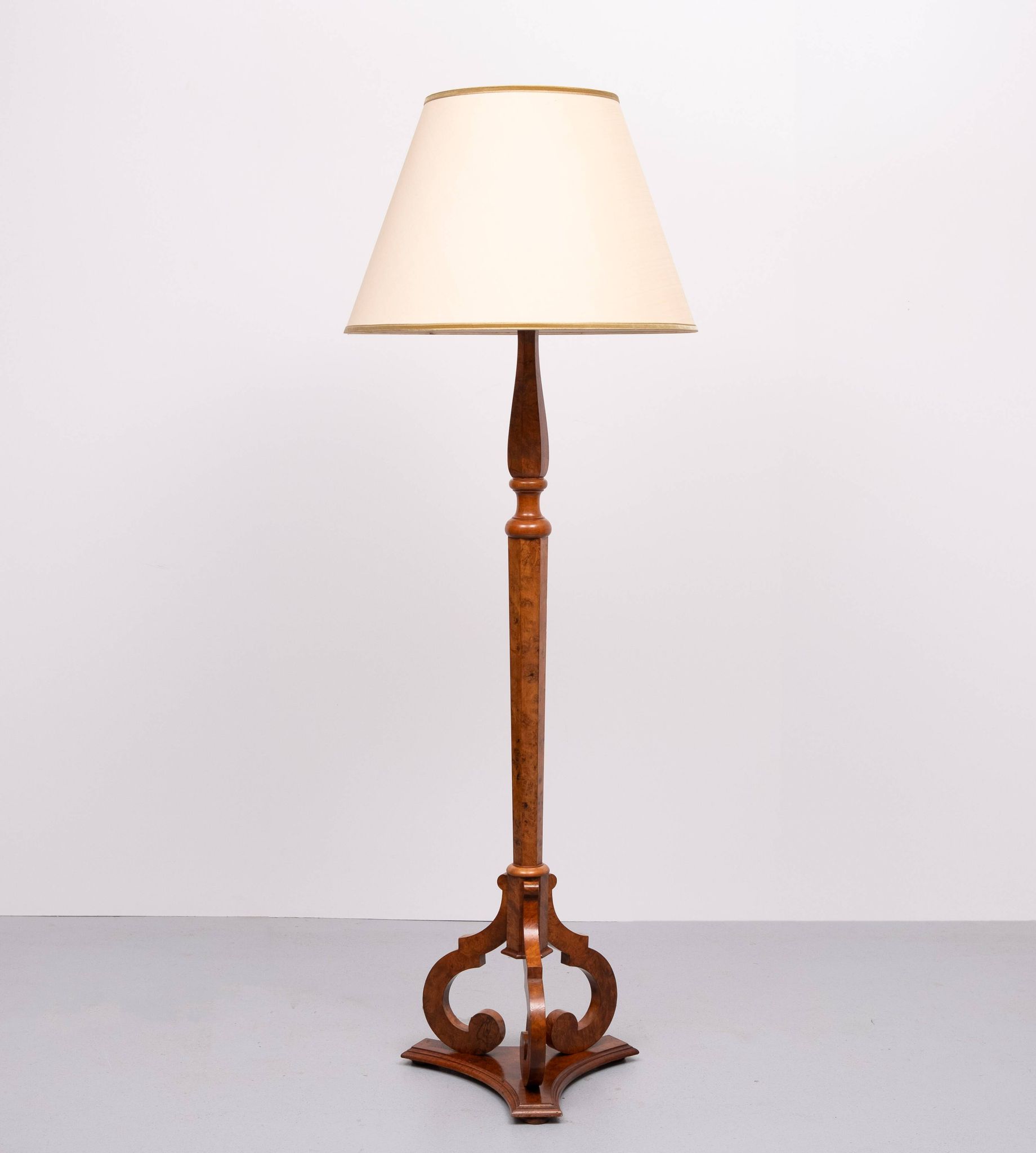 Stunning large Antique Biedermeier Burl floor lamp . Germany