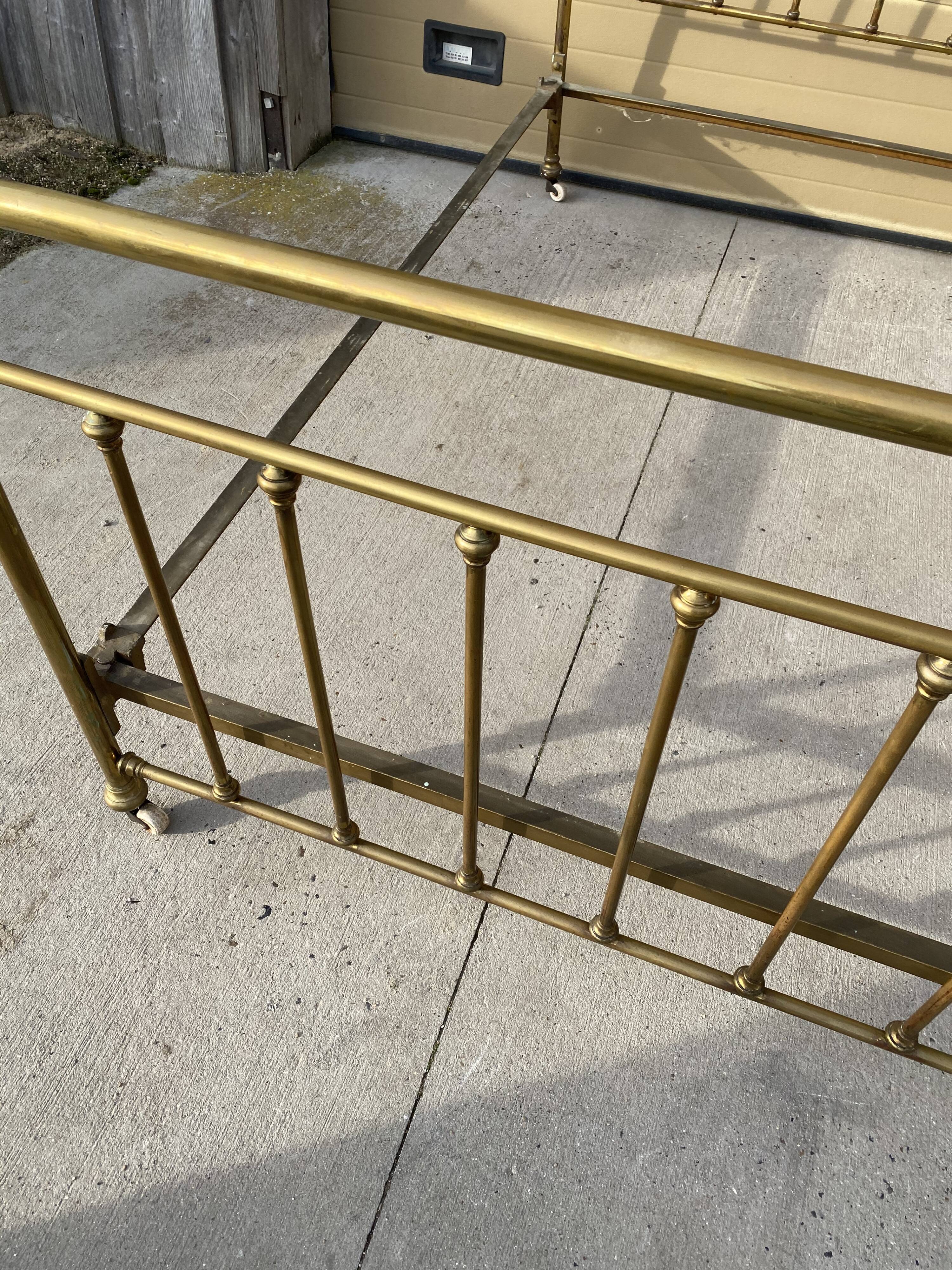 2-seater brass bed