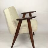 Fauteuil beige model 366 par Józef Chierowski années 1970