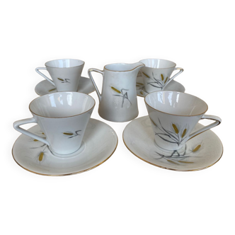 Tea cup lot with milk pitcher