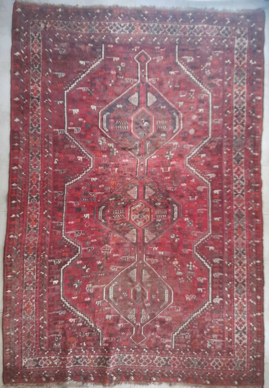Large Tribal Qashqai Rug (Iran) – 343 x 237 cm
