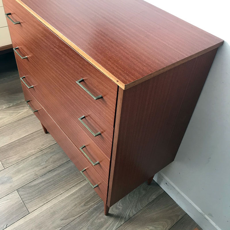 Chest of drawers