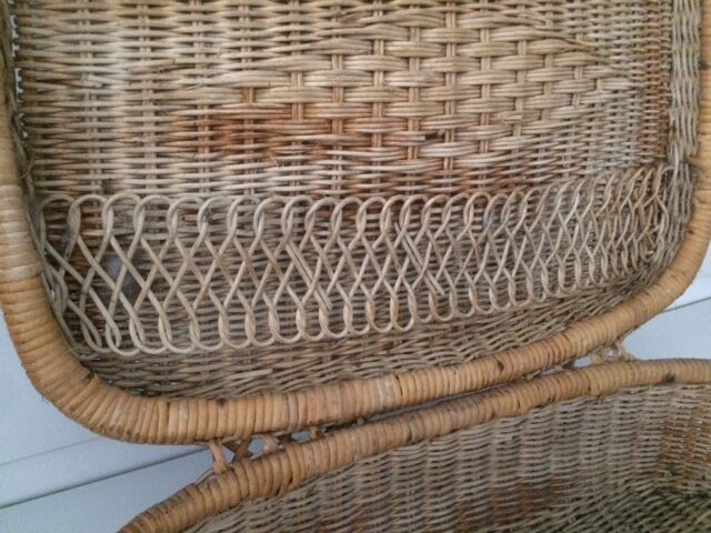 Suitcase round Wicker vintage