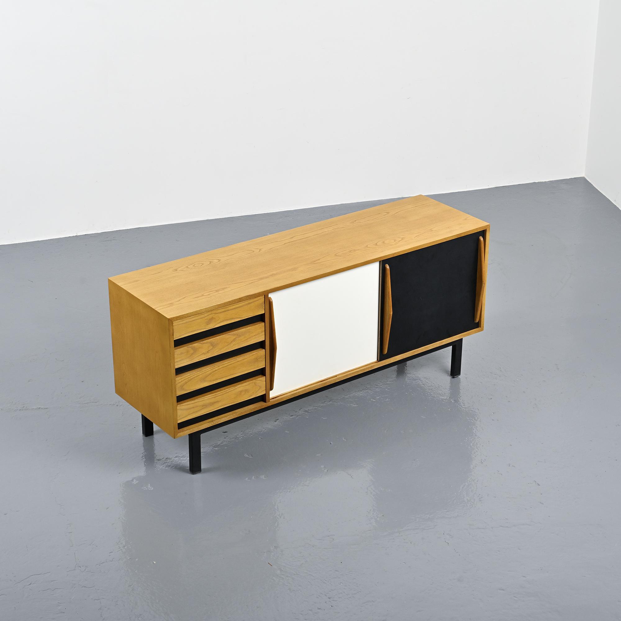 Enfilade Cansado par Charlotte Perriand, circa 1960