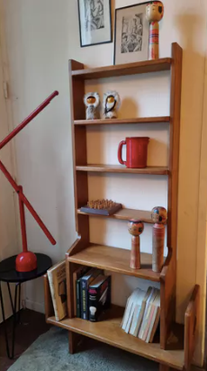 Guillerme and Chambron shelf