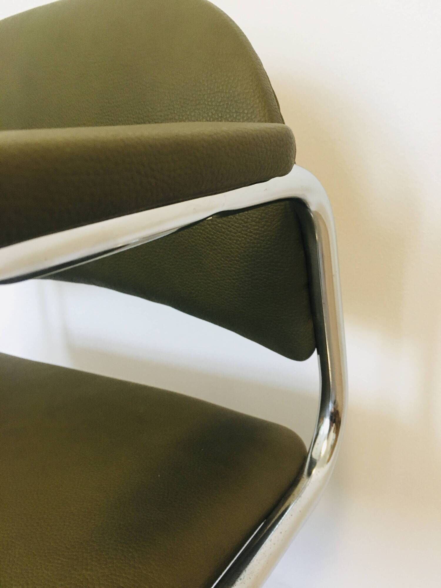 Fully Restored Olive Office Desk Chair by Kovona, Czechoslovakia 1970’s