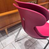 Pair of “Mariquita” designer chairs – sled base