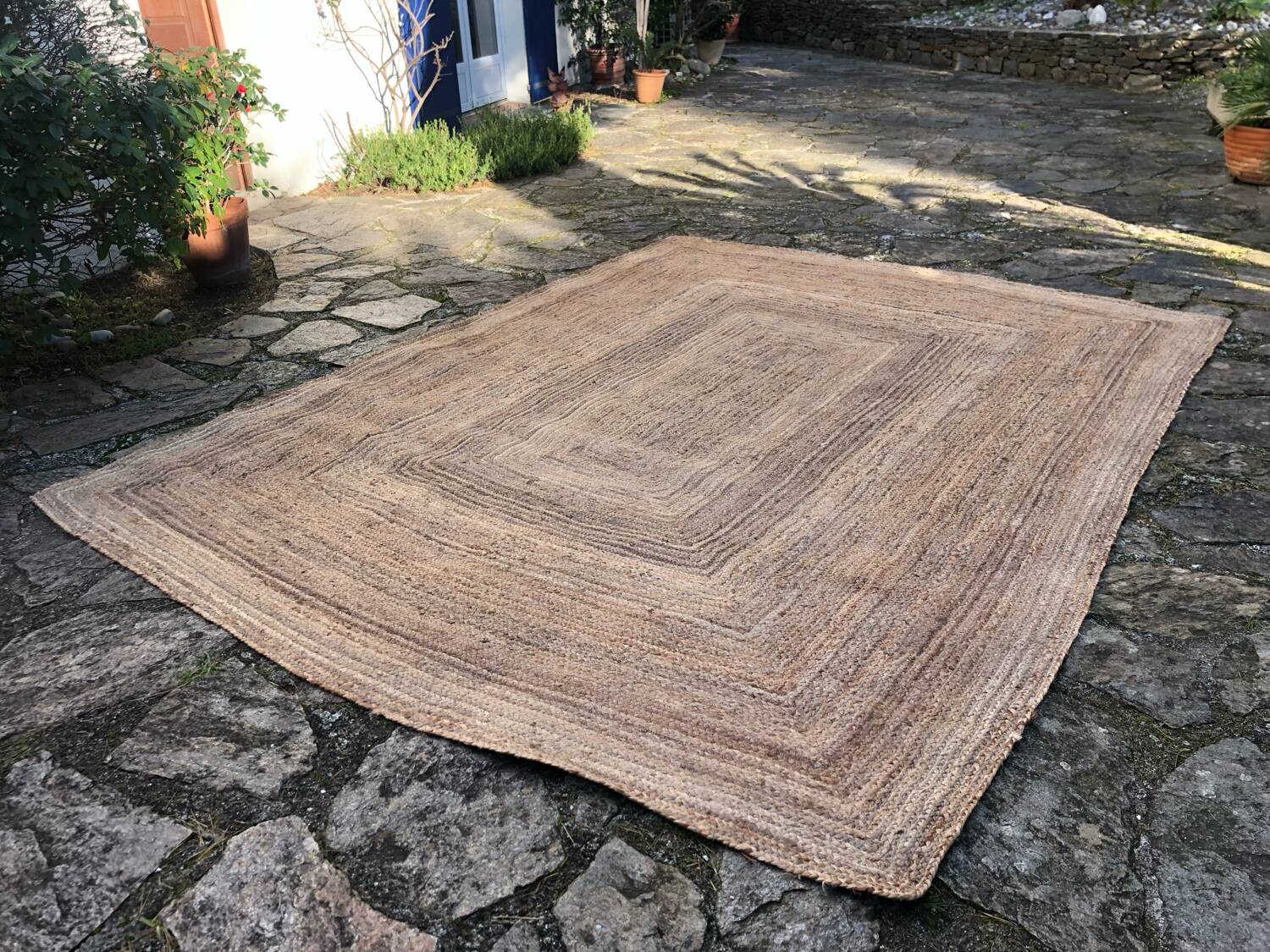 Jute rug