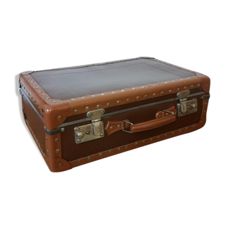 Old suitcase