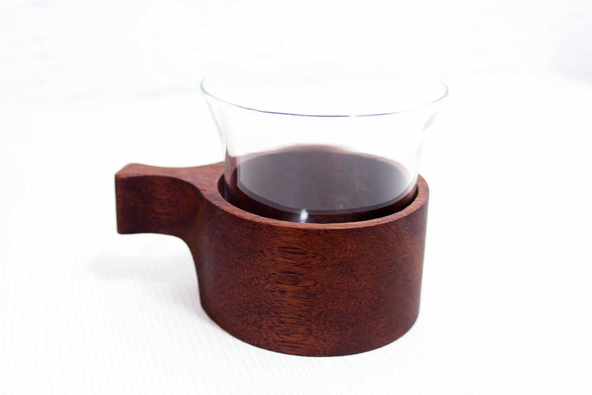 Set of 6 glasses or cups made of glass and teak