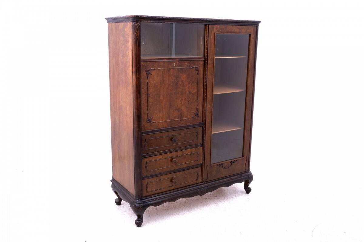 A chest of drawers/bar from around 1910, Western Europe.