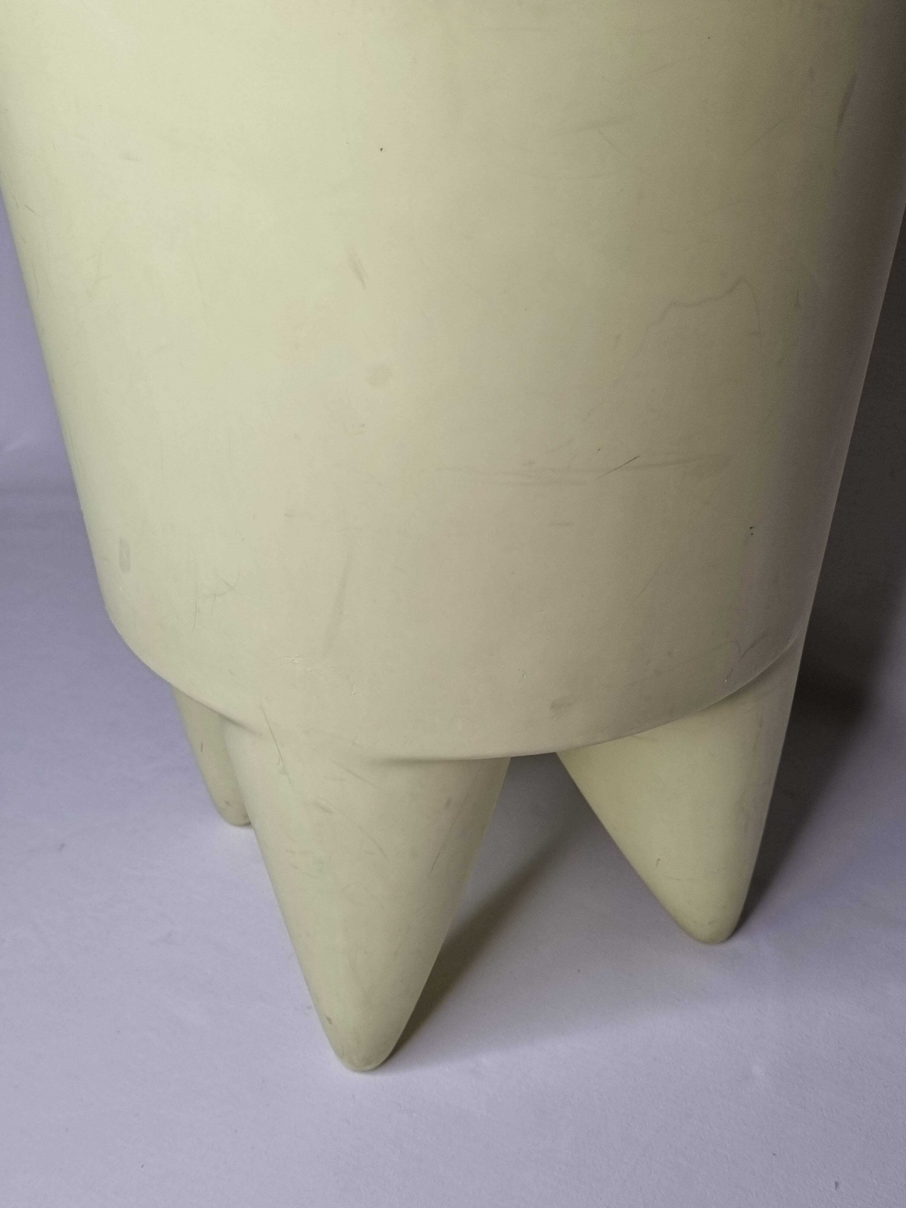 Tabouret XO "Bubu 1er" par Philippe Starck