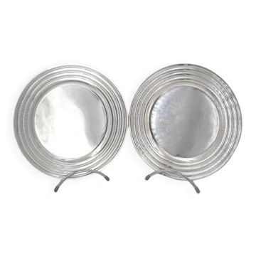 Christofle Ondulation Luc Lanel, pair of flat plates 23.5 cm, silver-plated metal