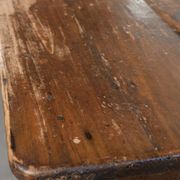 Table de ferme française du 19ème siècle pour 4 à 6 personnes.
