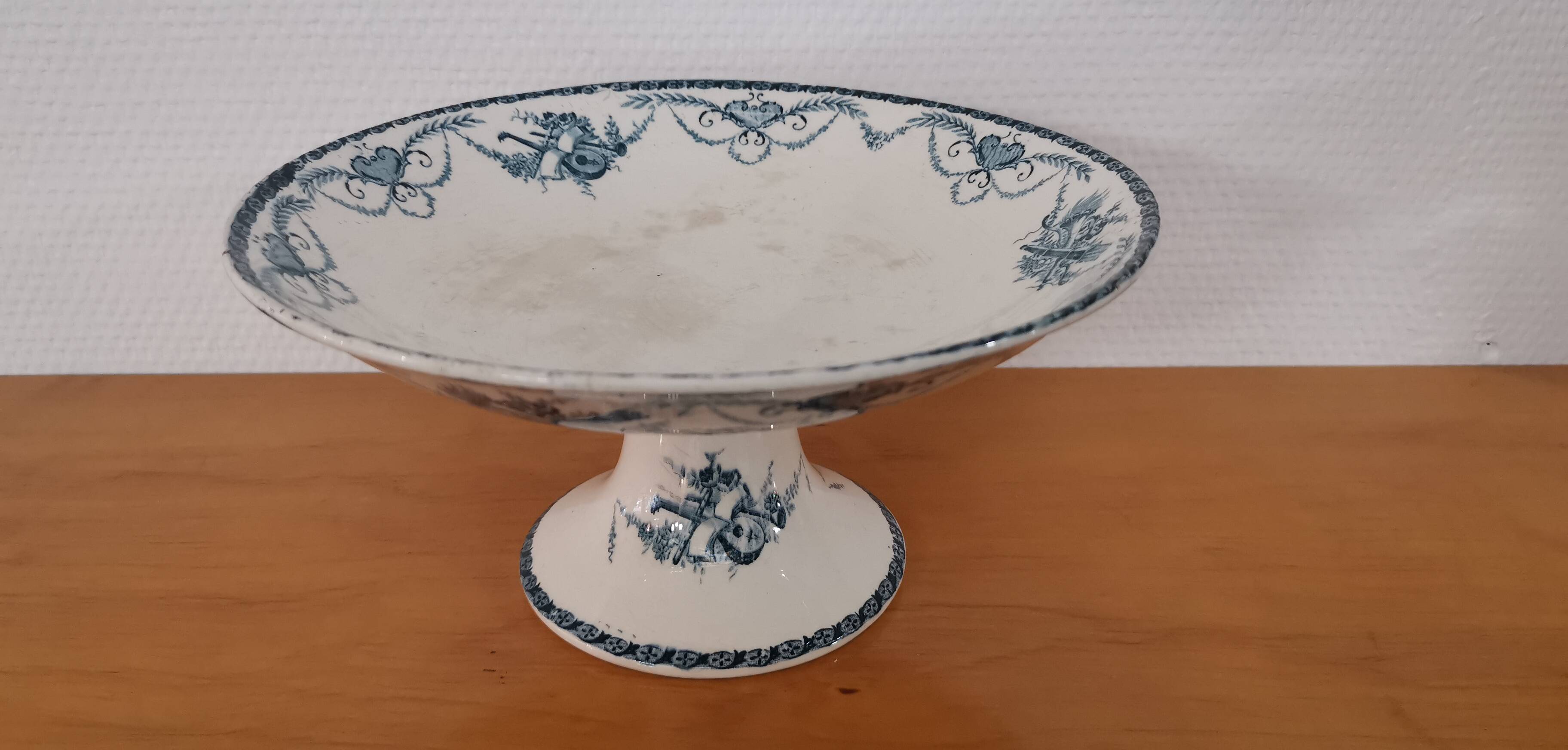 Longwy iron earthenware compote bowl 1900