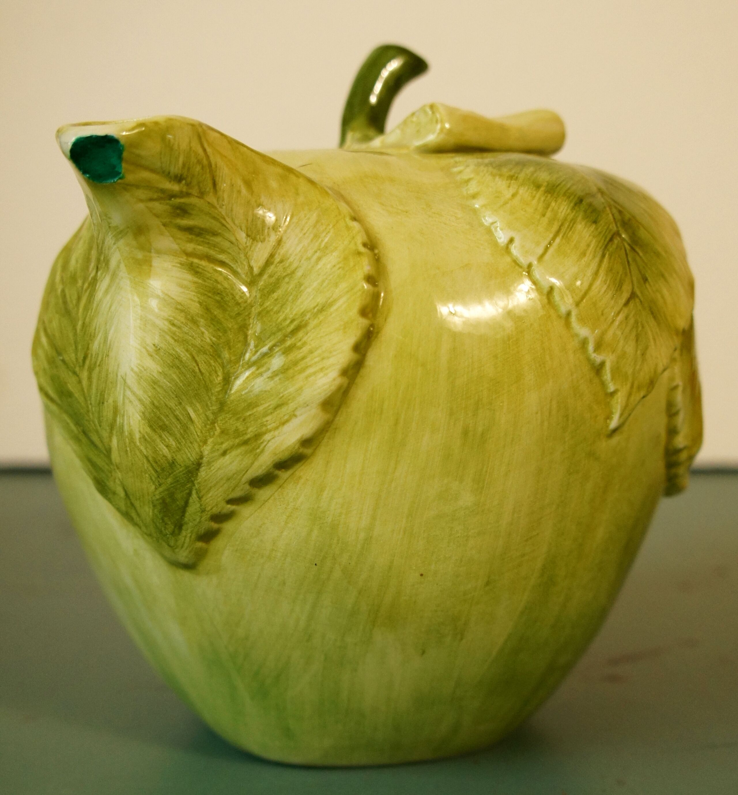 Teapot slurry "Green Apple" Italy.