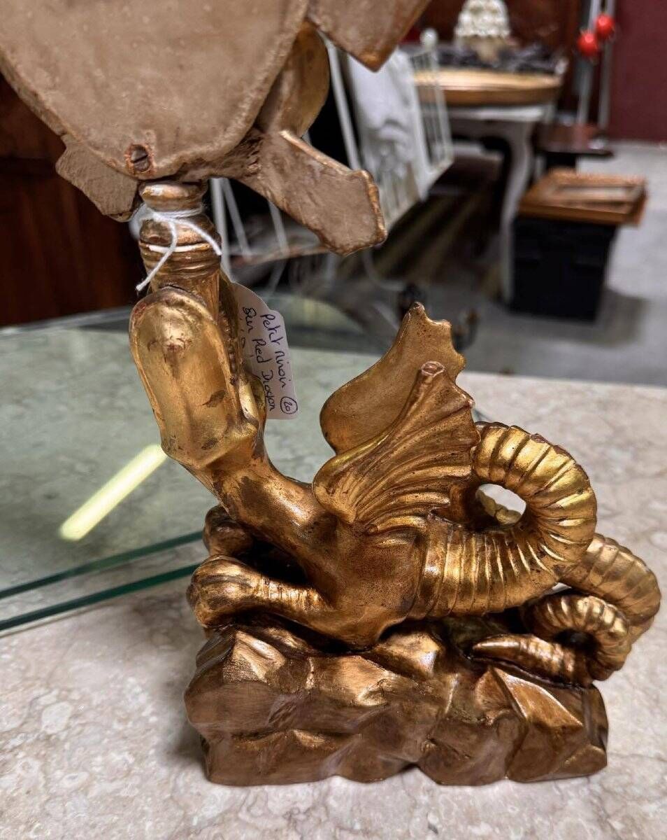 According to Gabriel Viardot: dragon mirror in gilded wood.