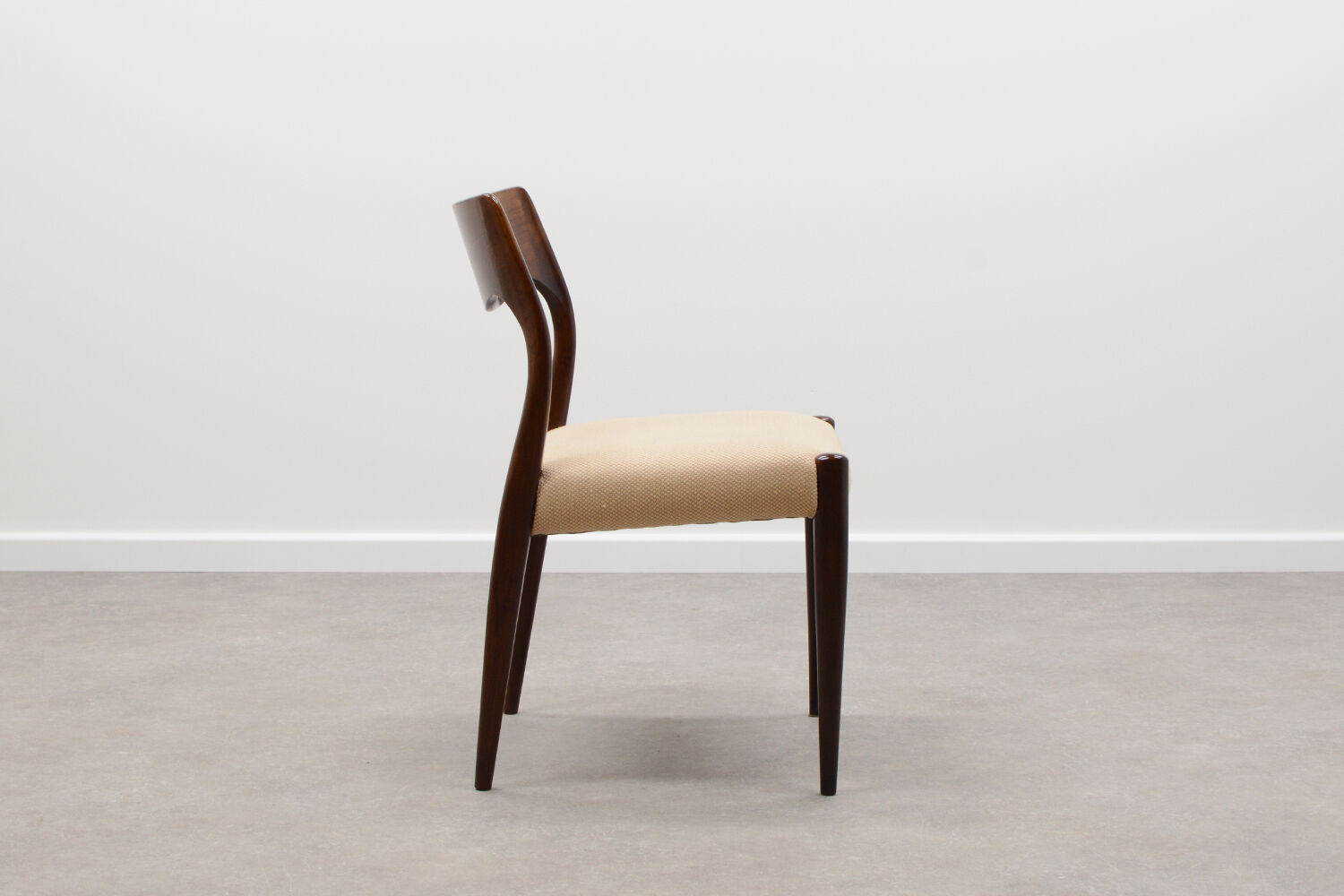 Set of 4 rosewood Fristho Franeker dining chairs