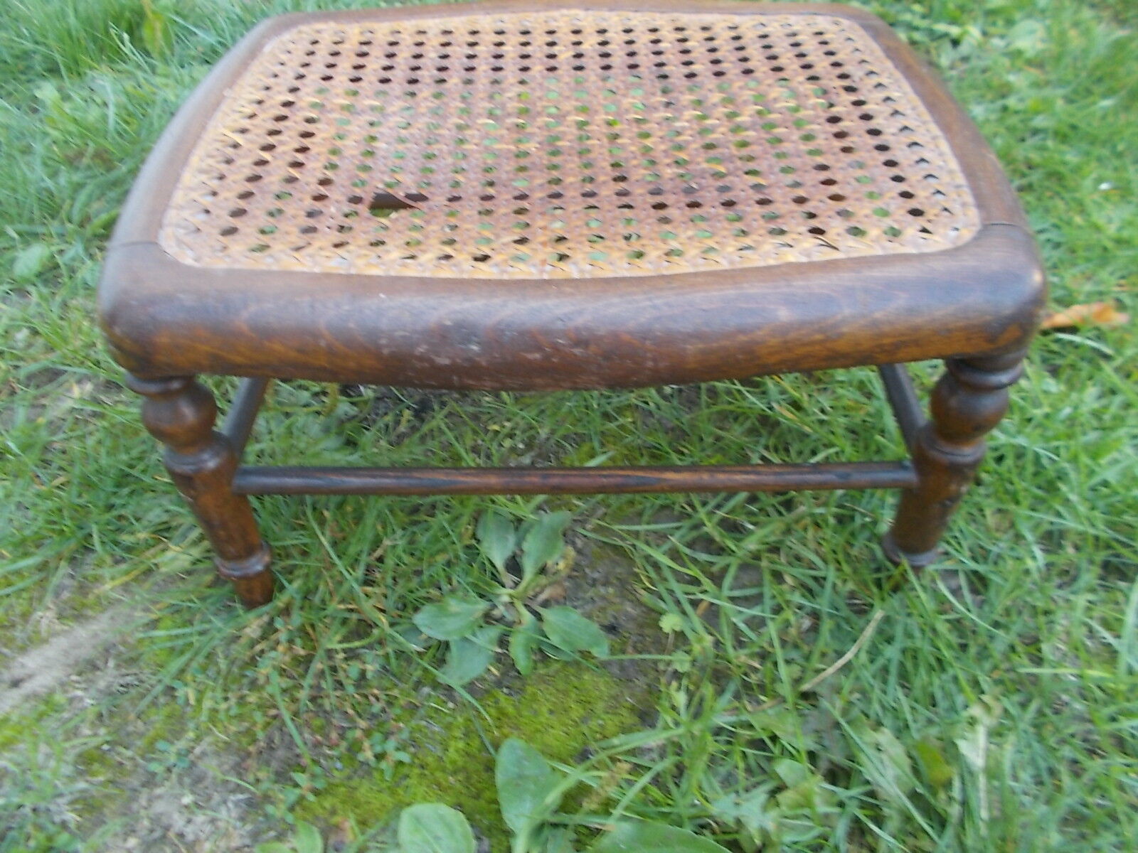 Footrest canning stool