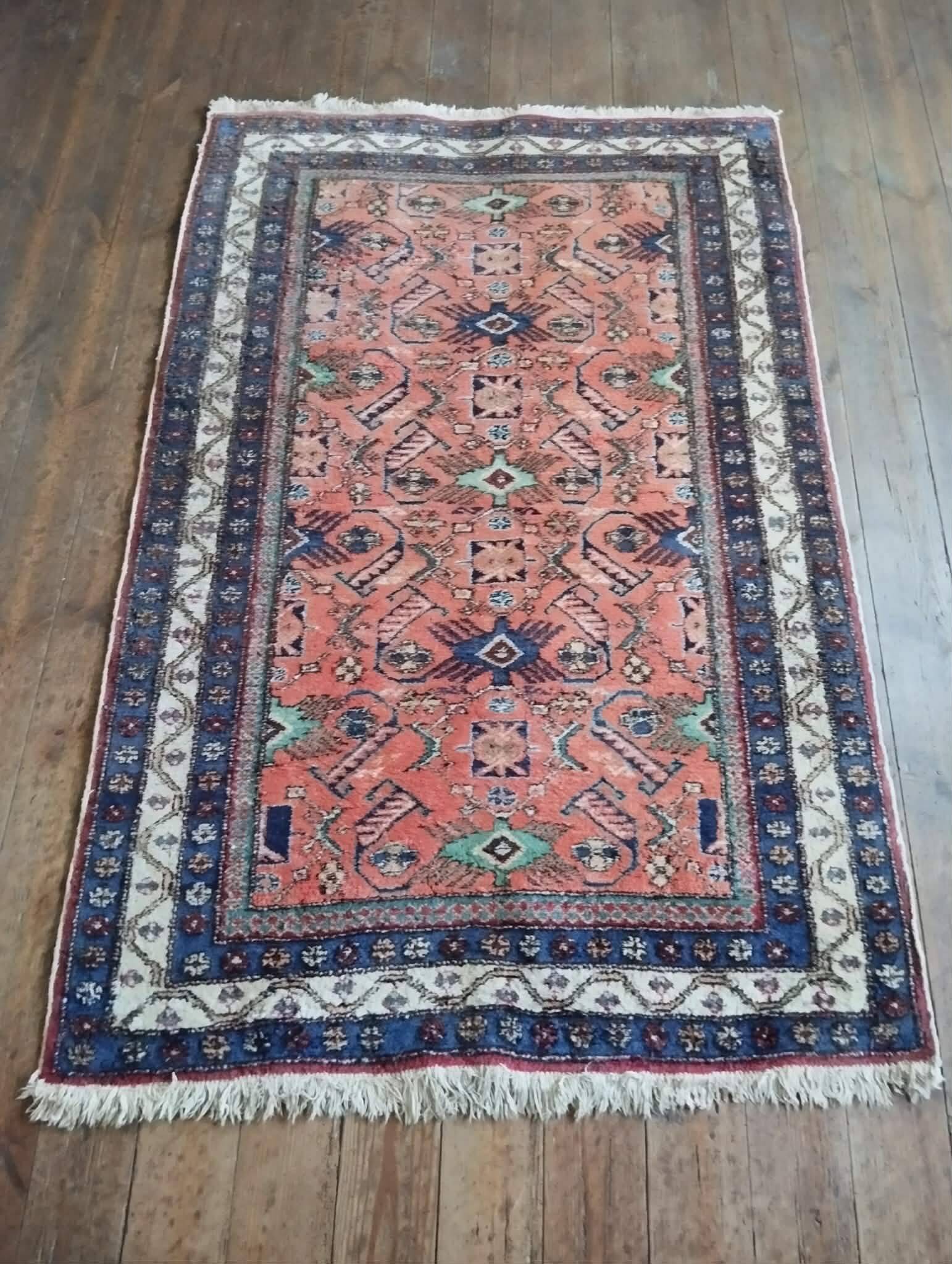 Handmade Persian rug 160x103cm