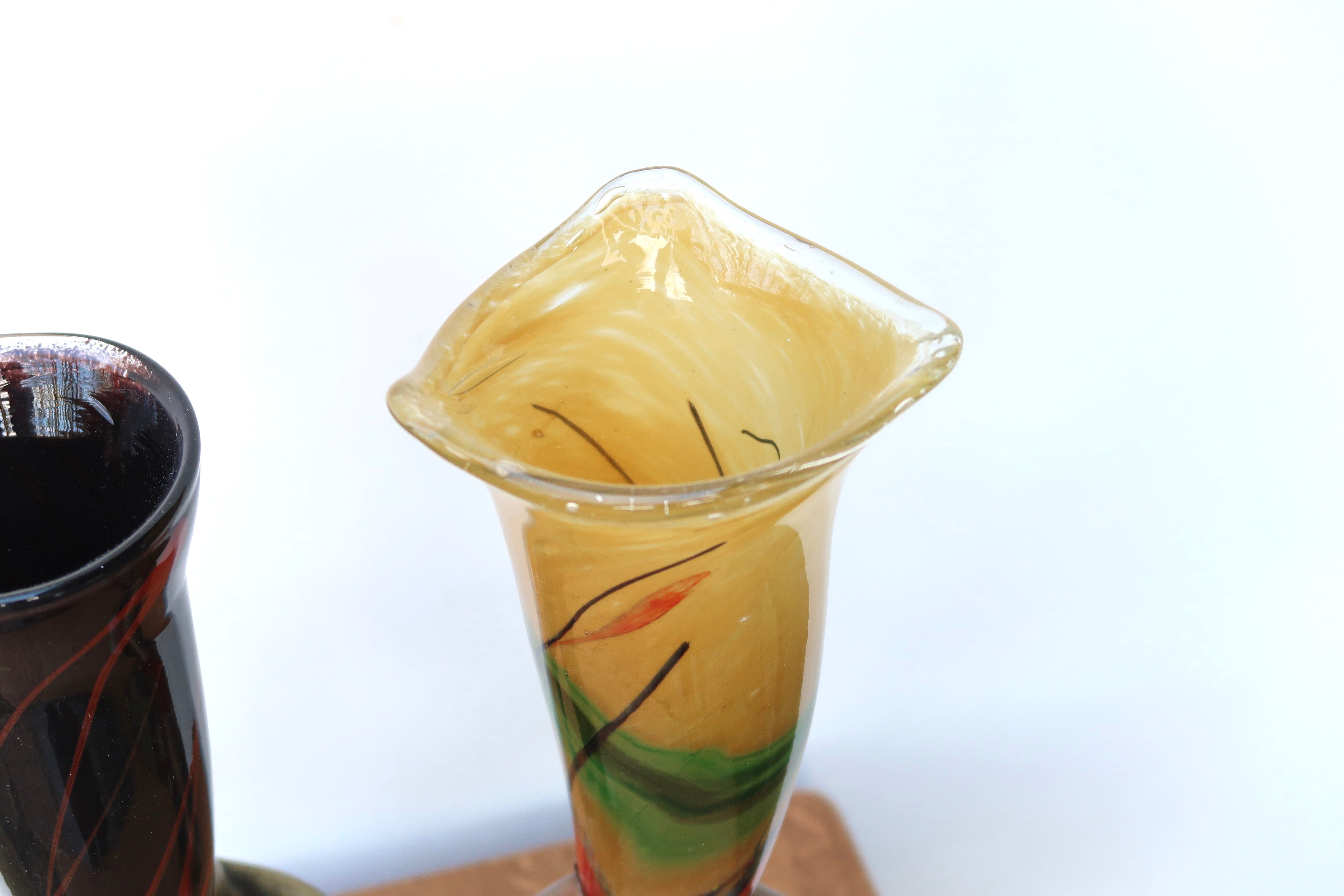 Paire de vases en verre soufflé signés années 90