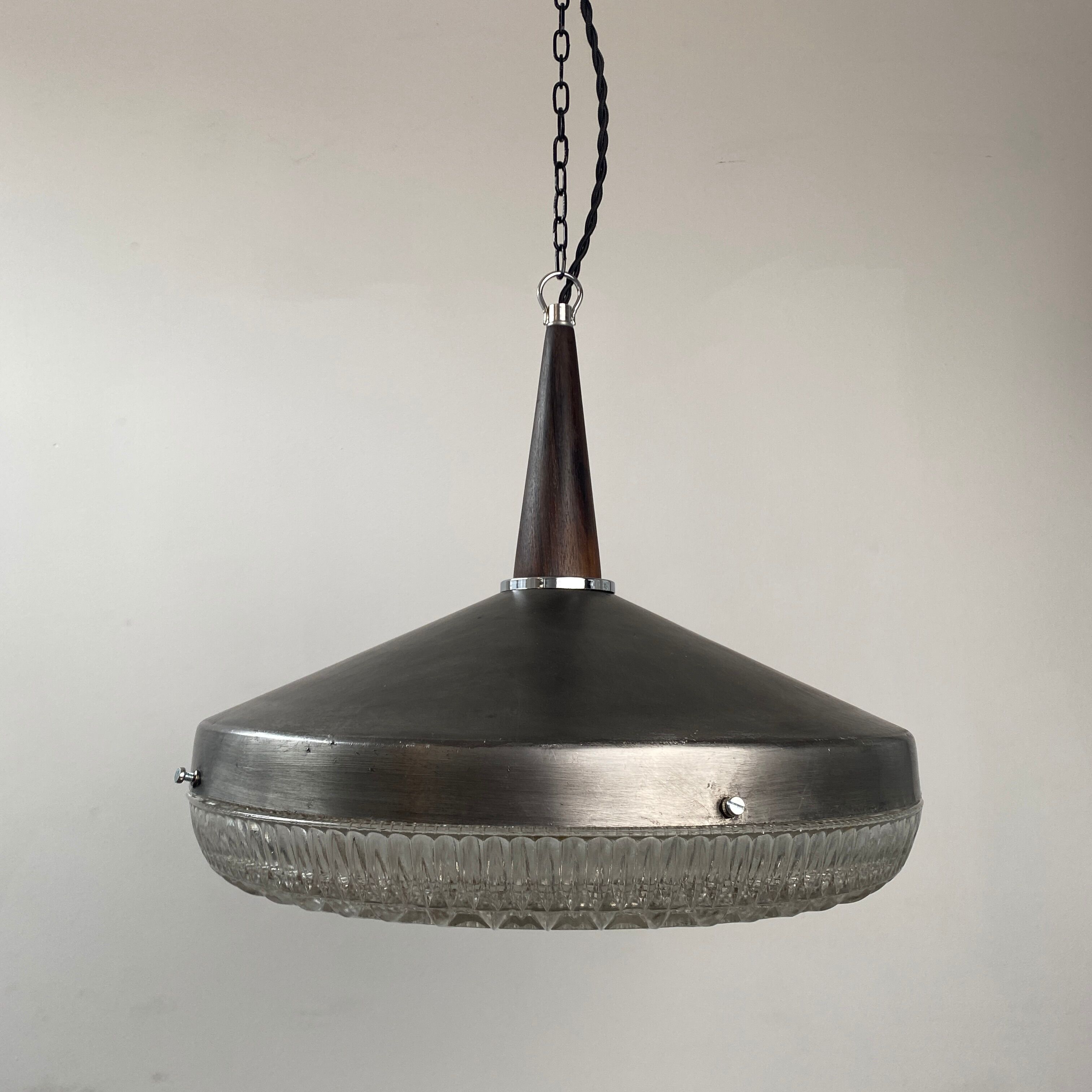 Old hanging lamp ufo