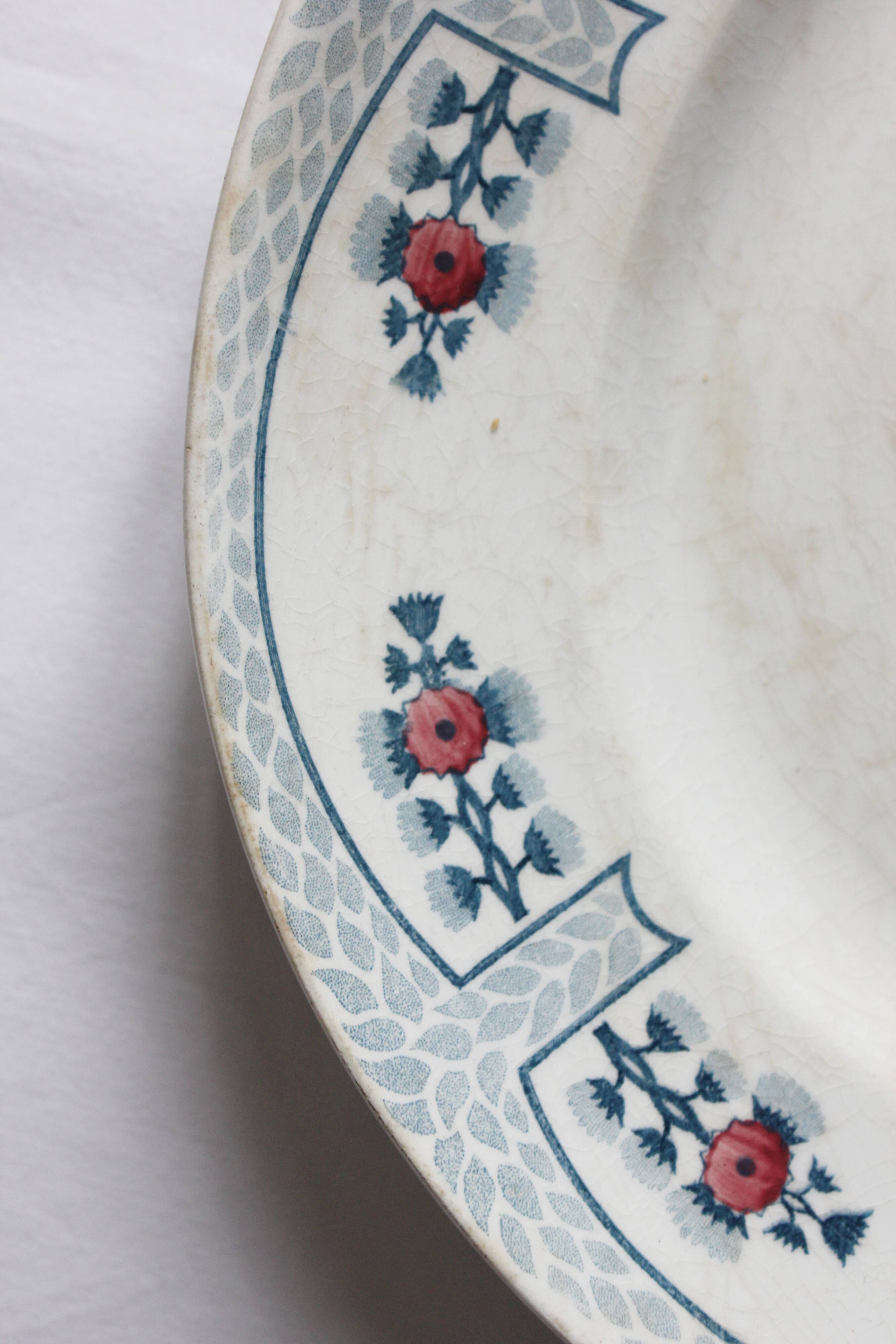 Polychrome ironstone oval dish from Creil & Montereau, "Toledo" model