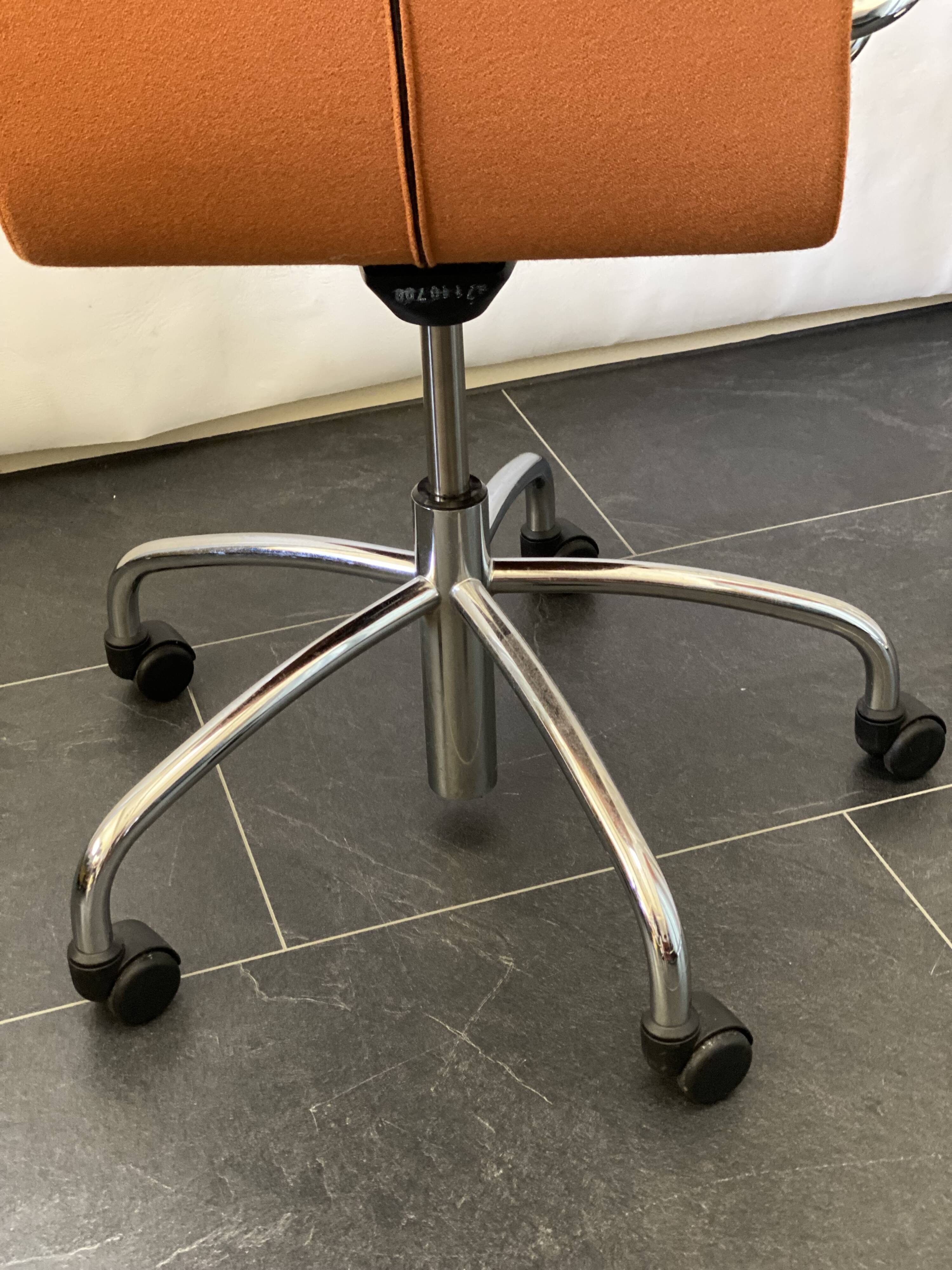 Gerard Van Den Berg for Lensvelt Swivel Office Chair