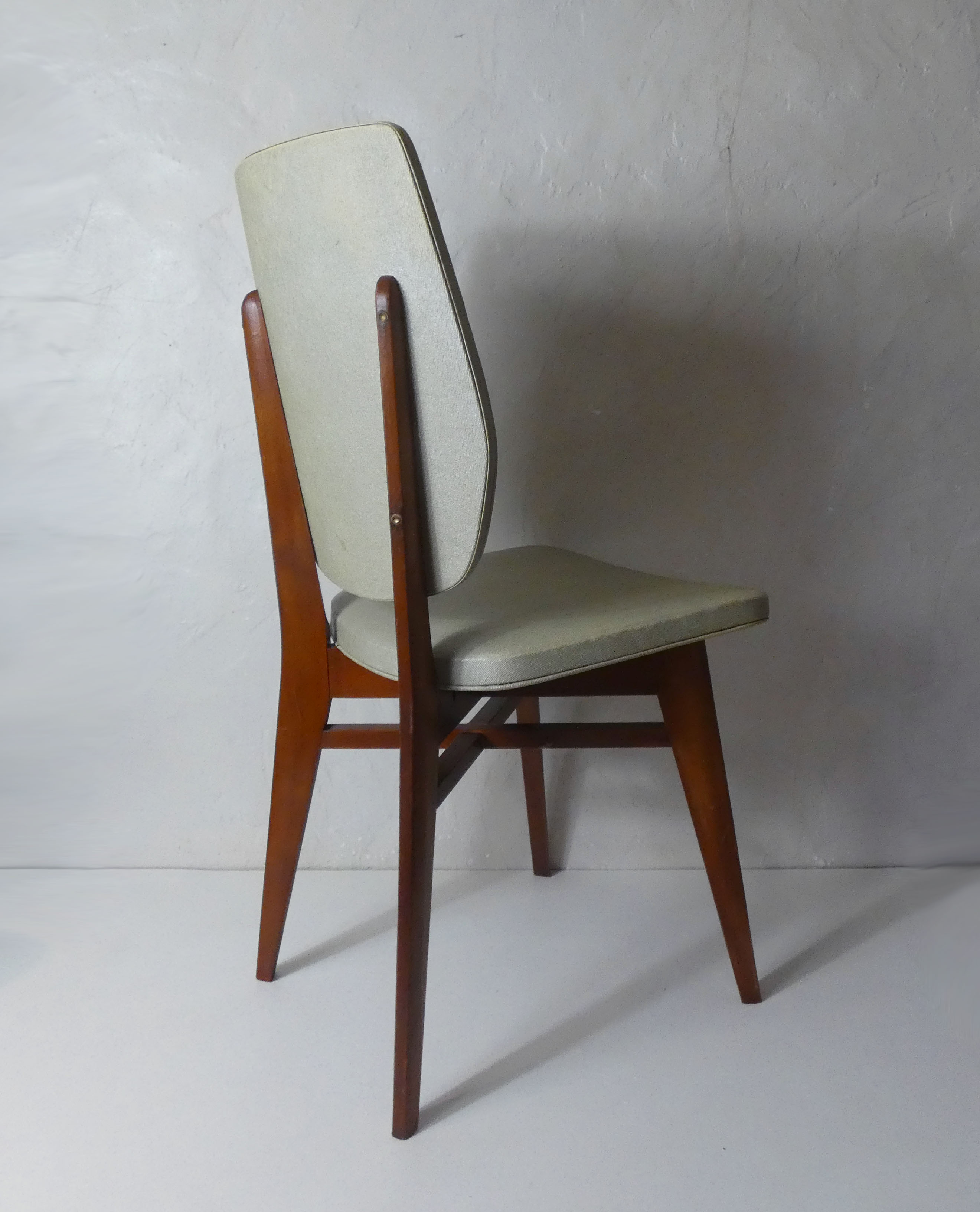 Vintage office chair with compass legs