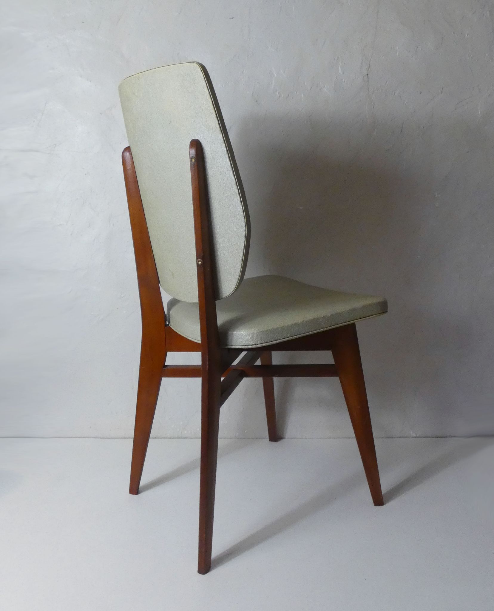 Vintage office chair with compass legs