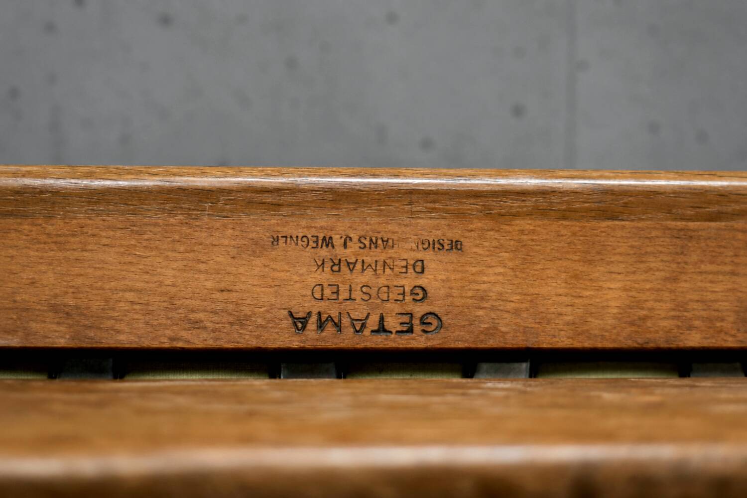 Fauteuil danois  modèle GE-181-A par Hans J. Wegner, 1950
