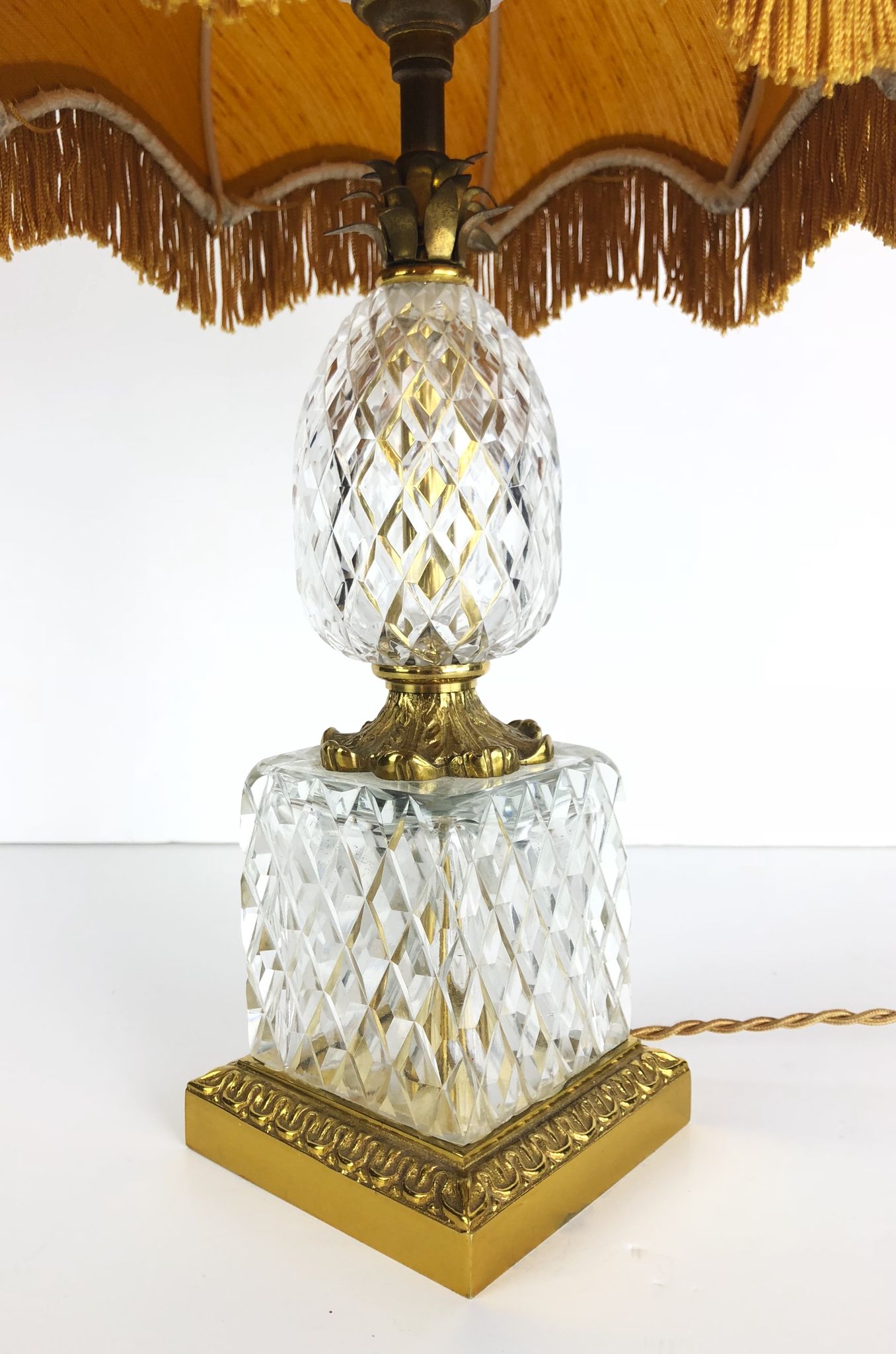Lampe des années 70 en forme d'ananas