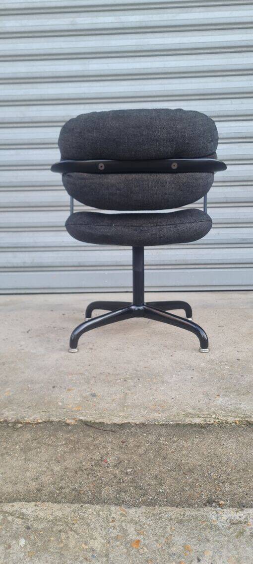 Knoll Armchair Andrew Ivar Morrison
