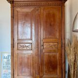 Armoire ancienne en noyer