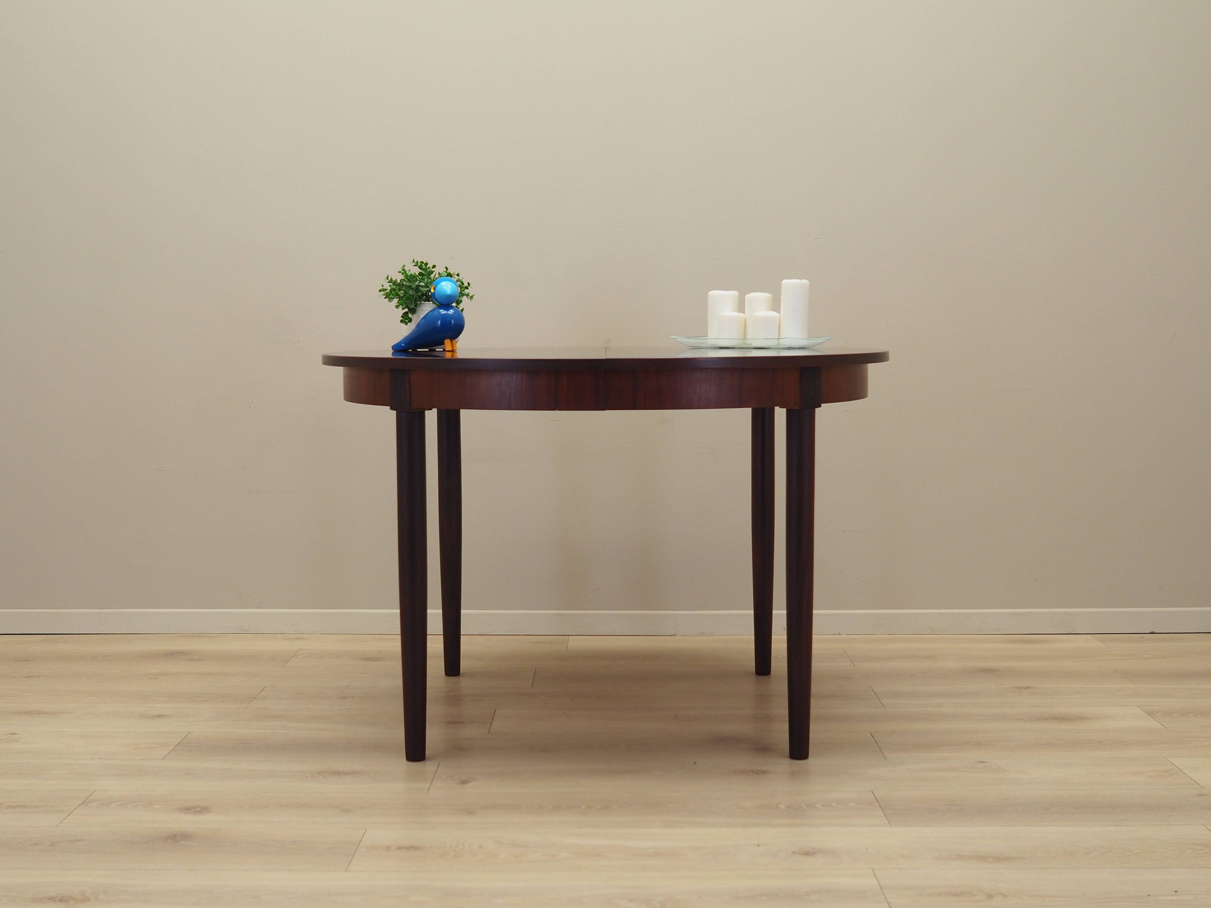Round rosewood table, Danish design, 1970s, production: Denmark