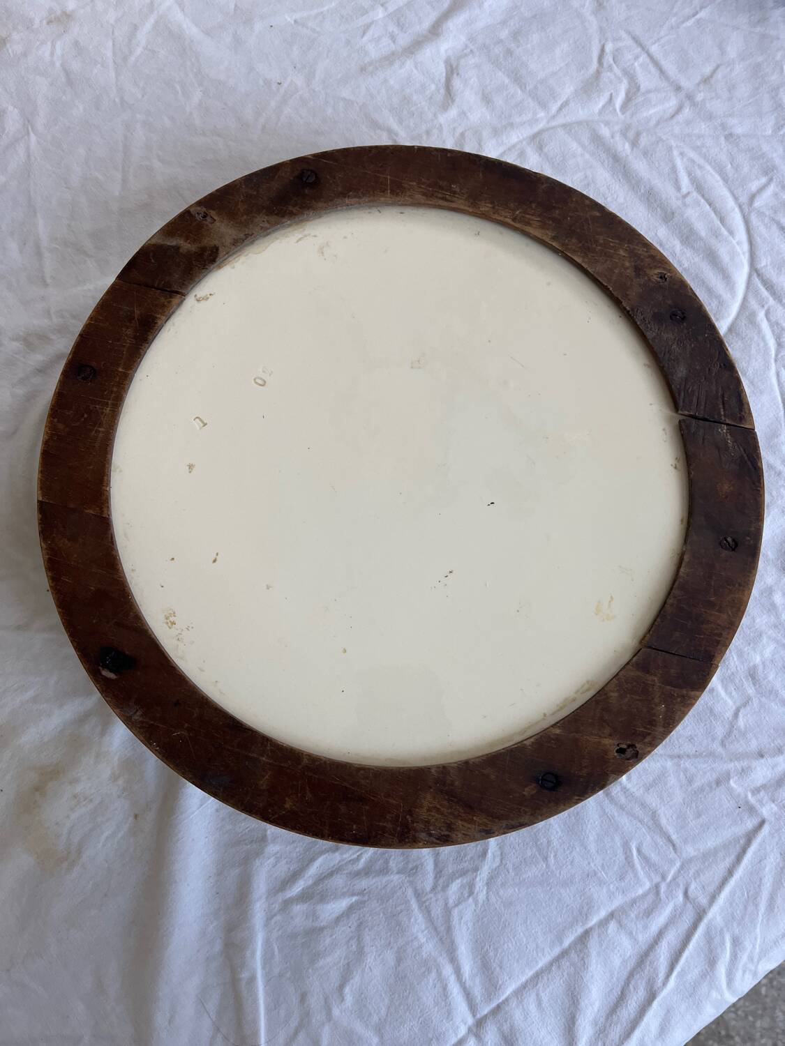 Ceramic plate