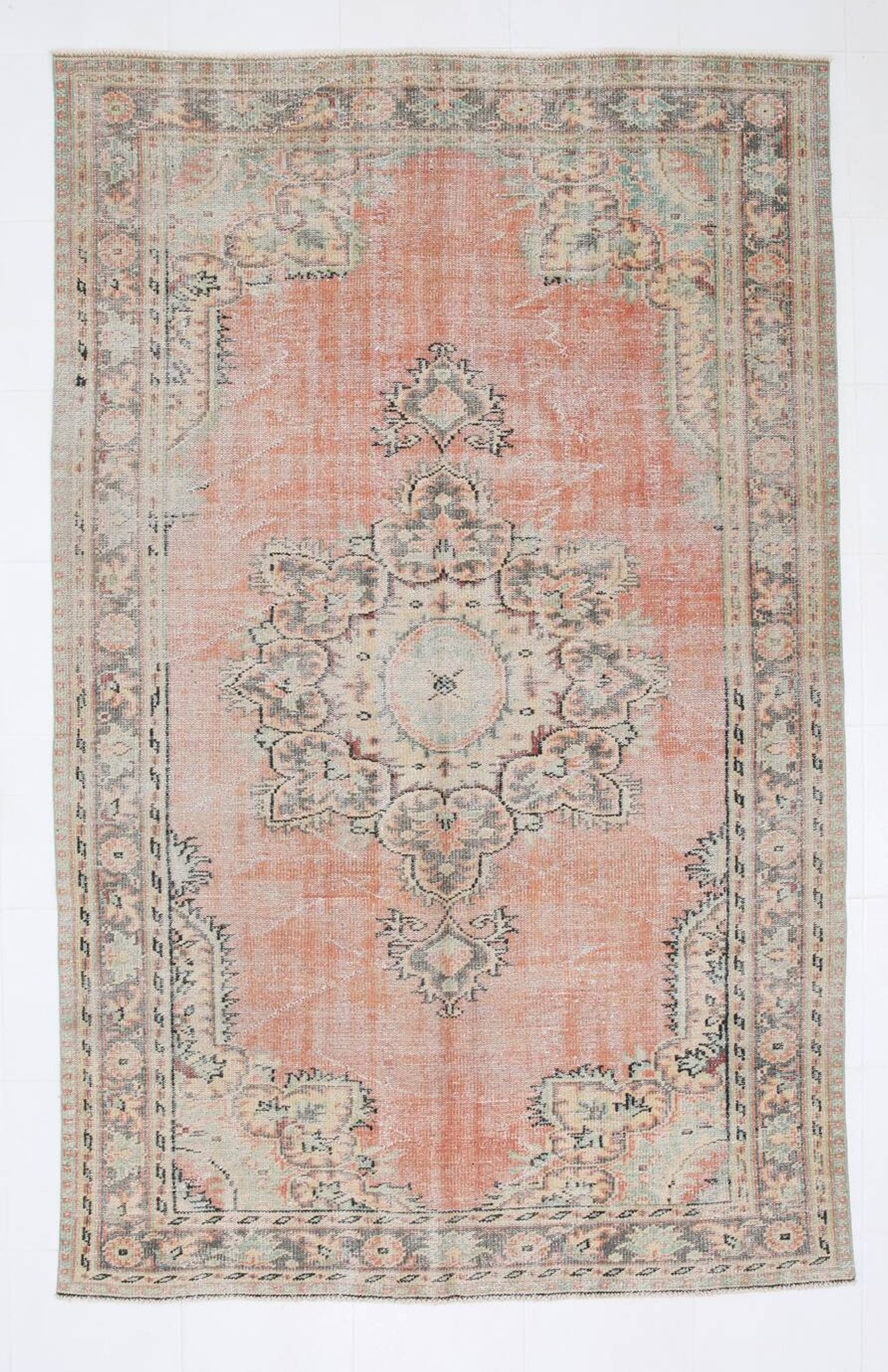 Tapis turc classique vintage saumon et beige, 185 x 291 cm