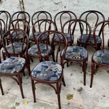 14 chaises bistrot N°18 en bois courbé