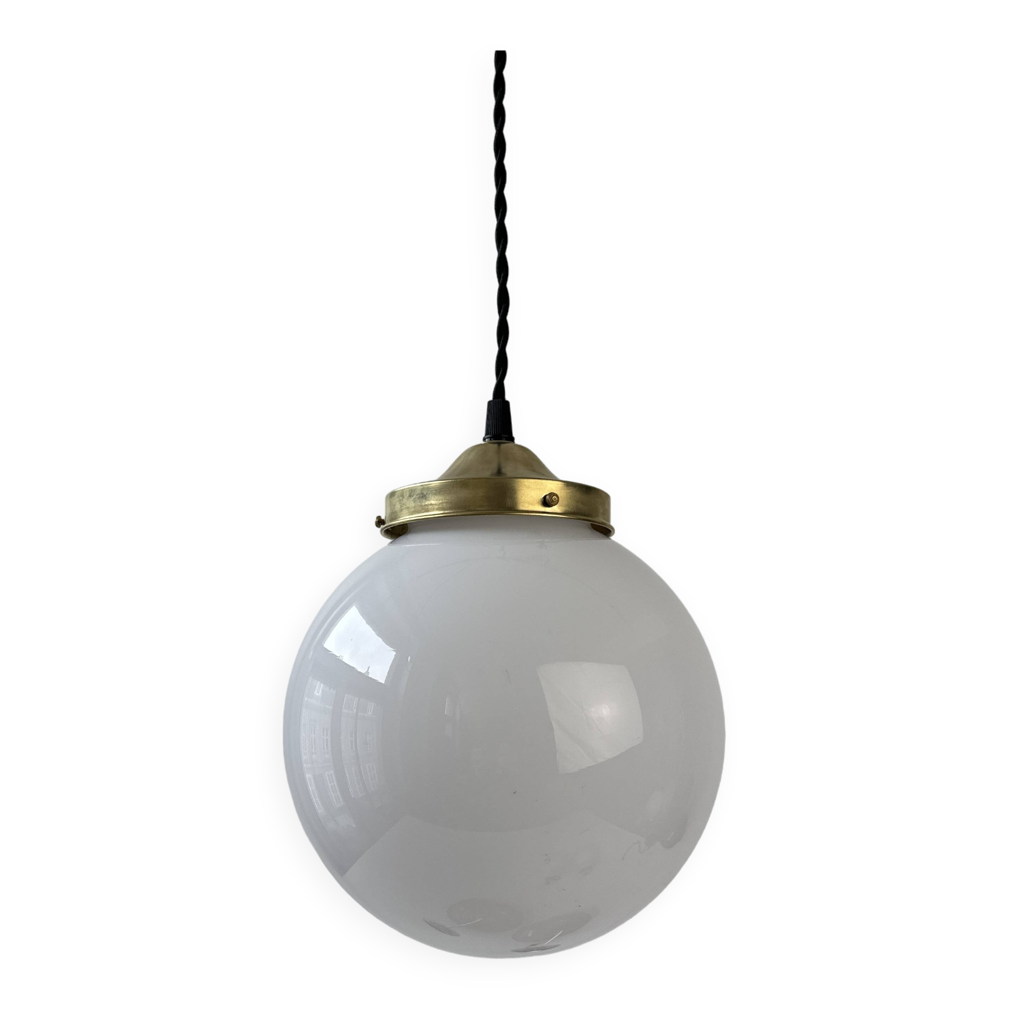 Old round suspension 18 cm in vintage opaline