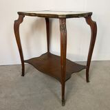 Serving table